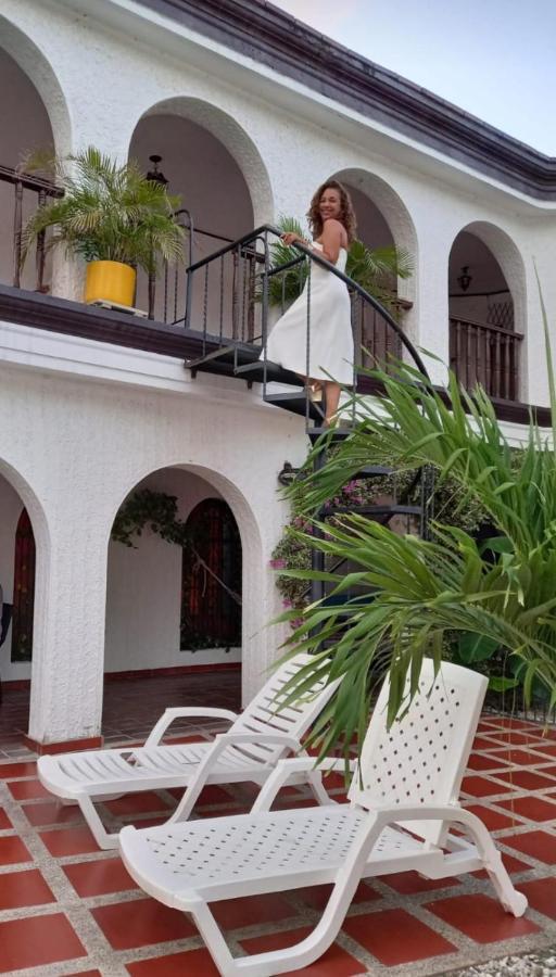 The Chill In Mansion Hostel Santa Marta Bagian luar foto