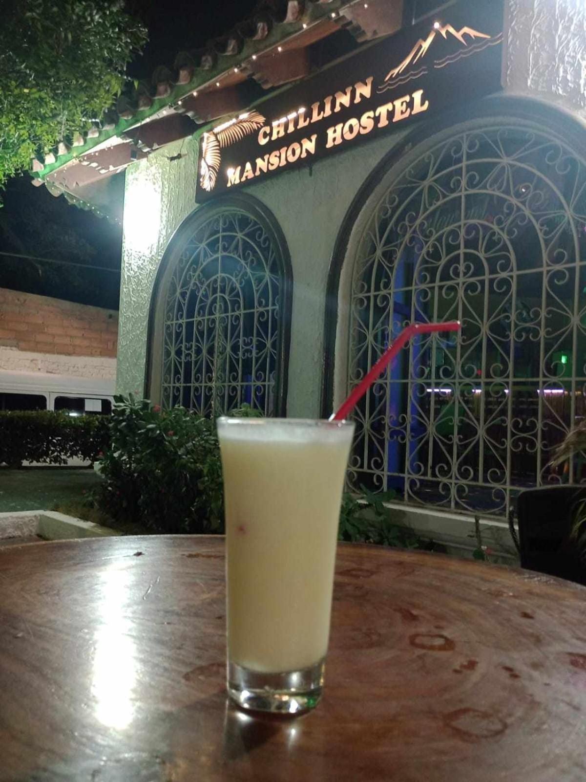 The Chill In Mansion Hostel Santa Marta Bagian luar foto