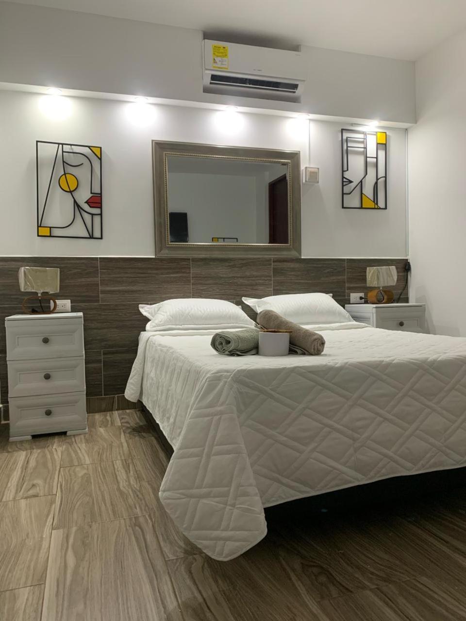 The Chill In Mansion Hostel Santa Marta Ruang foto