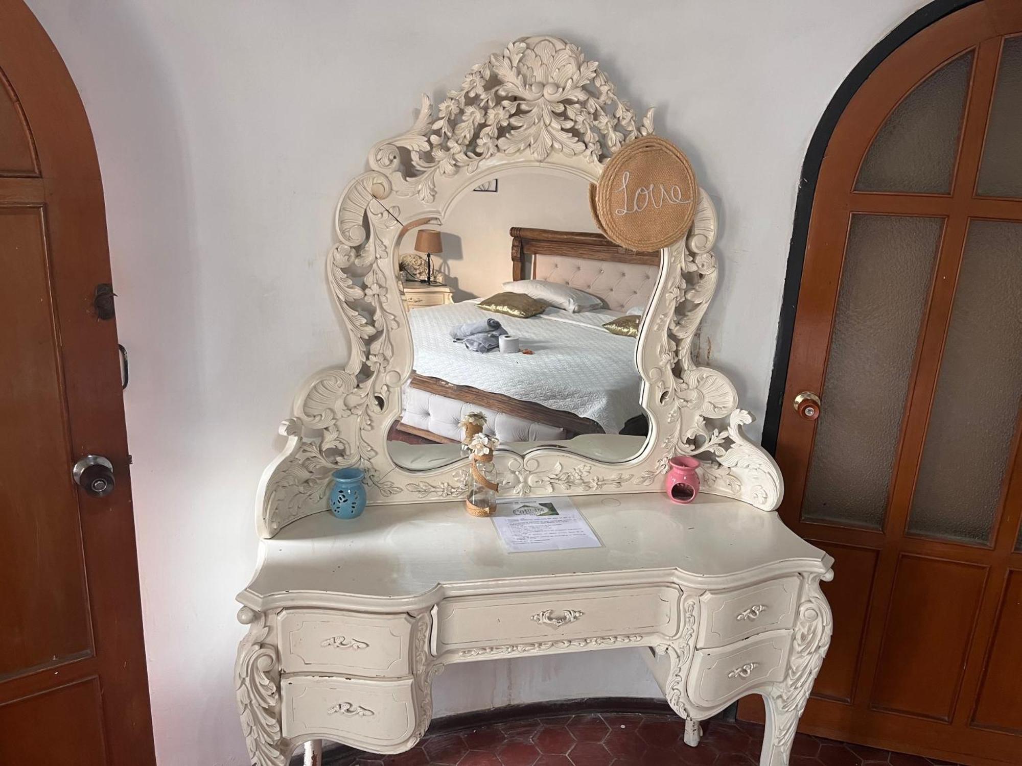 The Chill In Mansion Hostel Santa Marta Bagian luar foto