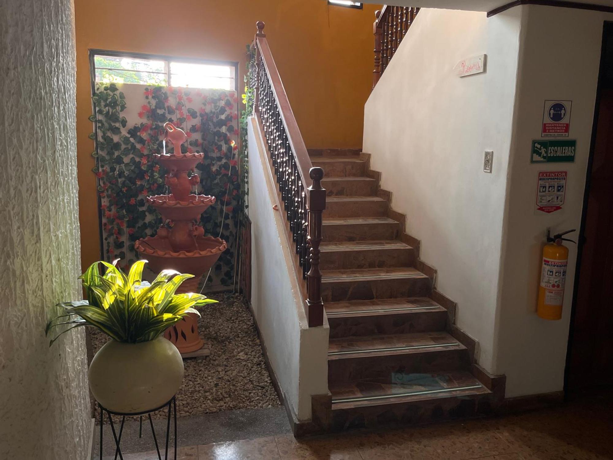 The Chill In Mansion Hostel Santa Marta Bagian luar foto