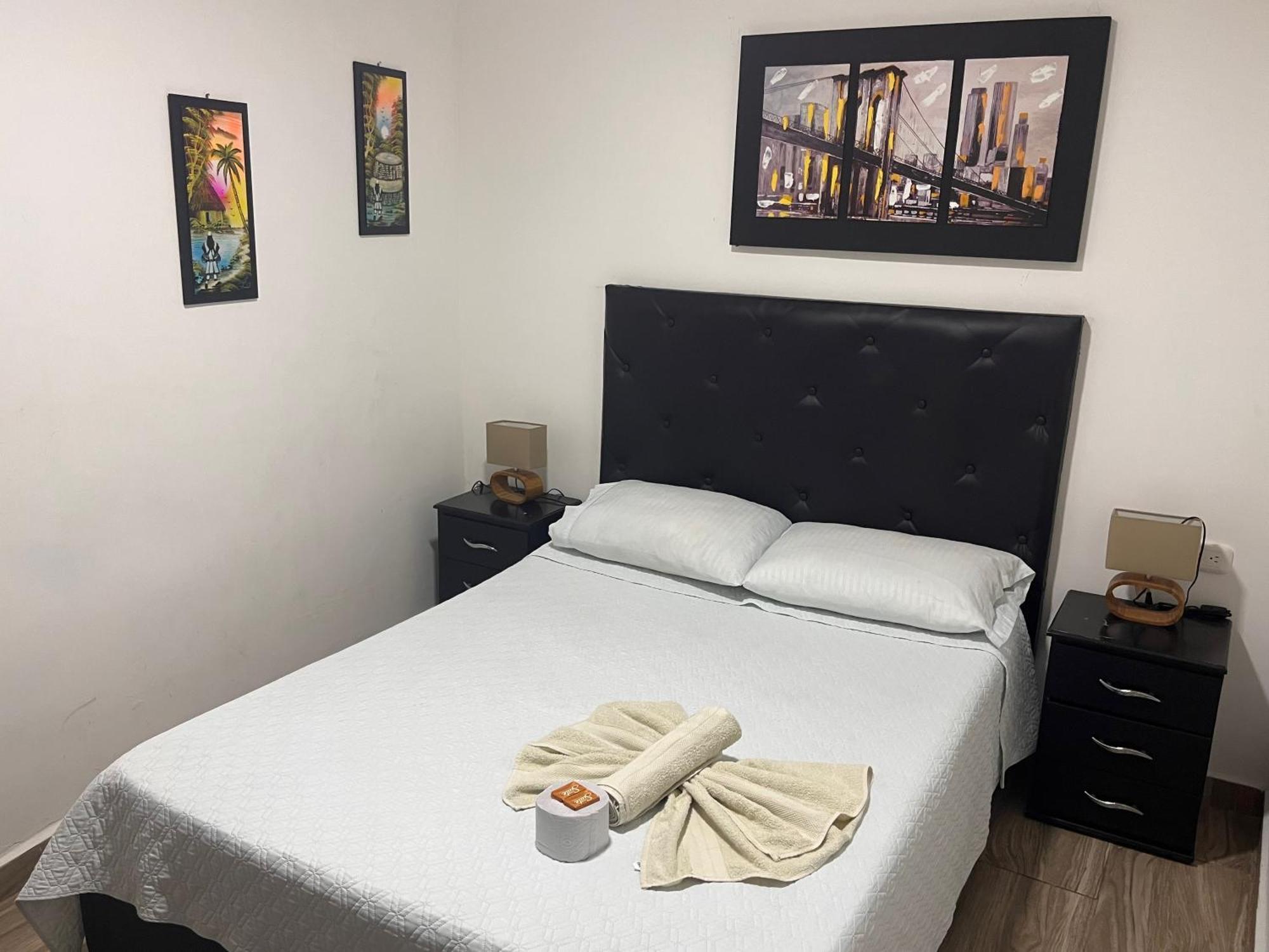 The Chill In Mansion Hostel Santa Marta Bagian luar foto